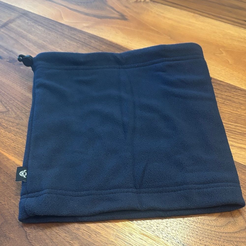 NWT New Moosejaw Midnight Blue Two Way Stretch Adjustable Unisex Neck Gaiter